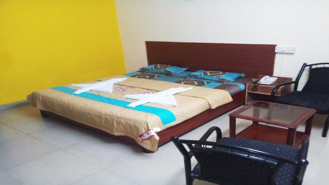 Vaishnavi Group Of Hotels ハイデラバード エクステリア 写真